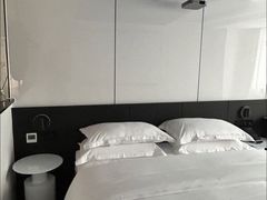-成都ins星空塔酒店(春熙路天府广场店)