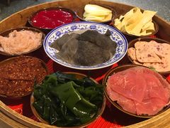 土货九大碗-董眼镜火锅(洪崖洞总店)