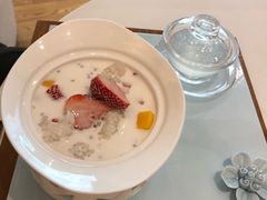 -MEET缘燕窝甜品&Tang's cake(华润万象城店)