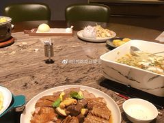 潮汕卤水狮头鹅八珍-品小馆