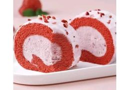 三重莓莓瑞幸卷-luckincoffee瑞幸咖啡(香港名店街店)