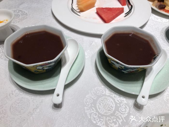 行家海鲜火锅酒家(静安寺店)手切招牌拼盘图片