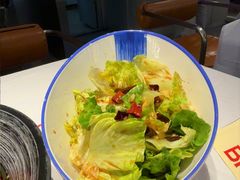 -肥肥虾庄·金牌油焖大虾(汉街SKP店)