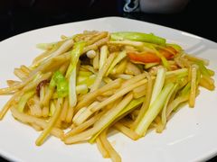 高第街小炒黄-高第街56号港式餐厅·精选(世茂广场宽厚里大明湖店)