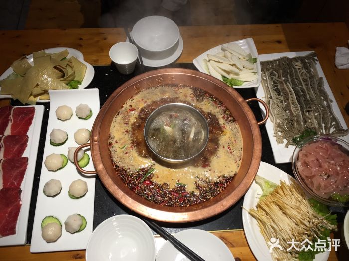 宽窄巷子老火锅图片