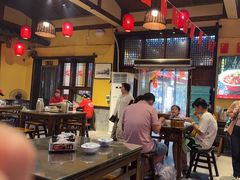 -富正毅三下锅·湘西韵味(天门山索道店)
