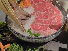 -湊湊火锅·茶憩(杭州湖滨银泰in77店)