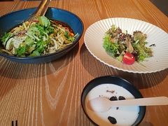 -耶里夏丽·丝路国际·新疆餐厅(浦东区东方路店)