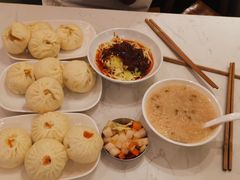 -李与白包子铺(桐梓林店)
