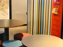 用餐区-麦当劳(新世纪环球中心店)