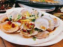 蒜蓉粉丝蒸夏贝-老东镇啤酒屋海鲜加工·蒸汽海鲜·海鲜烧烤(台东店)