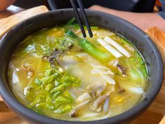 -桥香园过桥米线(国贸店)