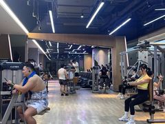 -威克健身游泳(万菱汇店)