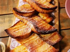肉桂粉焦糖吐司-Cafe Alice咖啡爱丽丝(奥城店)