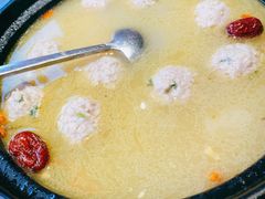 乌鸡丸子汤锅-鸡毛店·川菜(双楠店)