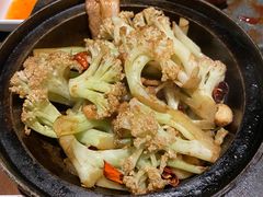 虾酱花菜小炒肉-来龙里 精致 东南亚餐室(万象城店)