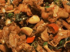 青椒紫苏味-蛙小侠·沸腾砂锅牛蛙(增城东汇城店)