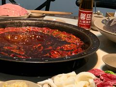 -渝嘴小老弟老火锅(华新村店)