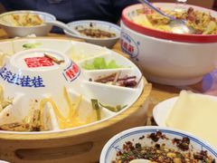 -怪噜范·老贵阳街头名小吃(鸿通城店)