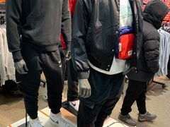 -NIKE上海青浦优选体验店