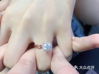 超高品质的一克拉钻戒，赚了赚了