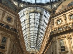 -文艺复兴百货(米兰大教堂广场店)