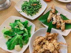 -大树下海鲜饭店