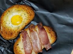 太阳蛋培根烤吐司-星巴克(深圳音乐厅店)