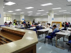 -南山图书馆(常兴路店)