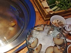 -山里屯铁锅炖·东北菜(康桥店)
