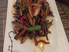 黄山一蕨-自游人·美食一楼·地道徽菜(三十年名店)
