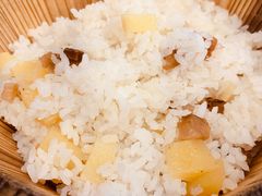 -石磨豆花家常菜·牦牛排土火锅