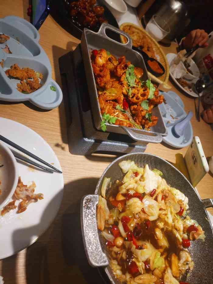 佬肥猫(松江万达店)-"[环境]松江万达3楼,没记错,今年才开.