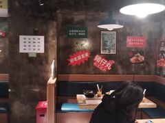 -肥汁米蘭香港米线(定西路店)