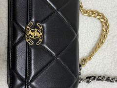 -小飞侠奢侈品回收 寄卖 养护(宝山宝龙广场店)