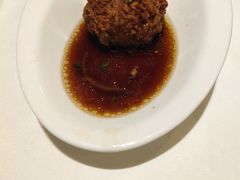 蛋黄狮子头-金春禧·鲁菜海鲜(延吉路万达店)