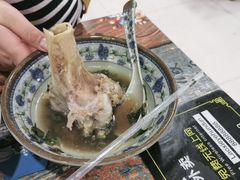 -老谢野馄饨(延安路店)