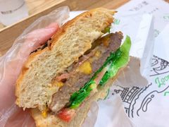 蘑菇培根牛肉堡-龙治汉堡(中华城店)