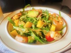 牛油果鲜虾蔬菜沙拉-藏书馆咖啡LibraryCoffee·Bistro(牡丹园店)