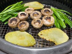 -红泥小火炉·东北泥炉烤肉(天一旗舰店)