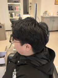 -摩登时代美发沙龙