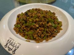 -香巴拉云南餐厅(华莱坞店)