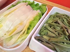 -洞子口重庆鲜货火锅(楚翘城旗舰店)