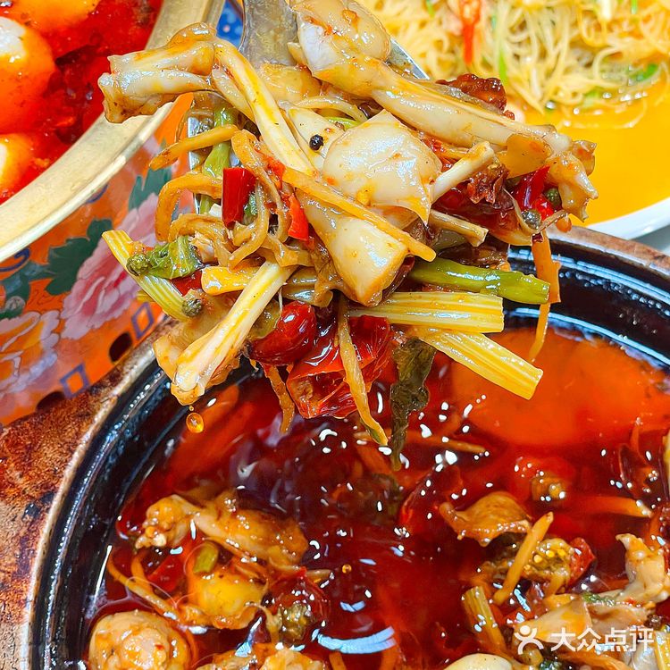 🔥玉林路没有「尽头」,但卢记有我的青春‼️