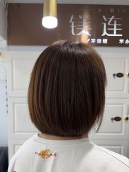-镁连社·美联社