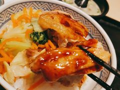 特盛照烧煎鸡饭-吉野家(上海美罗城店)