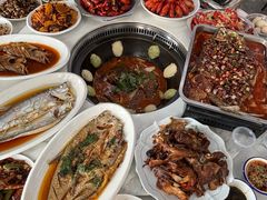 -丹水桥地锅鱼·翘嘴鲌·地方特色全鱼宴(丹江口大坝店)