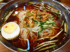 -韩风烤牛肉冷面店