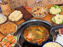 -黔三一夺夺粉酸汤火锅(百信店)