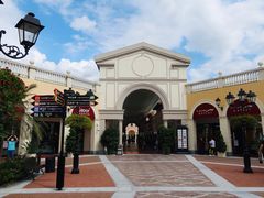 -佛罗伦萨小镇广佛名品奥特莱斯(疏港路店)